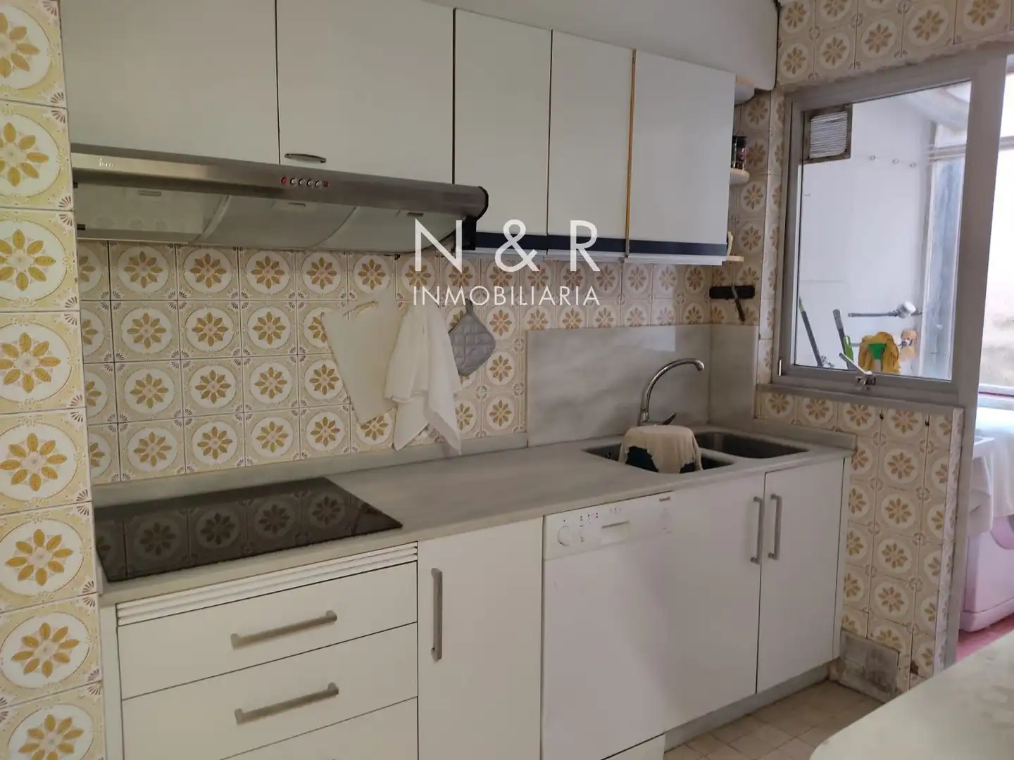 Cocina de Piso de alquiler en Santiago de Compostela  con Calefacción y Amueblado