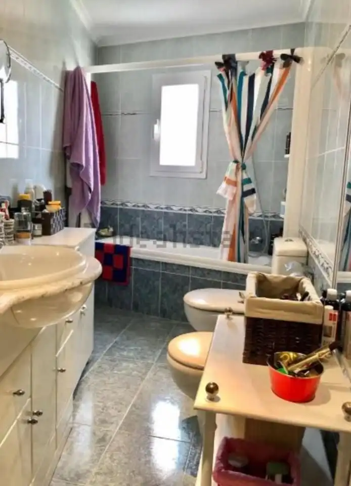 Bathroom of Houses for sale in Arguedas  with Air Conditioner, Private garden and Parquet flooring