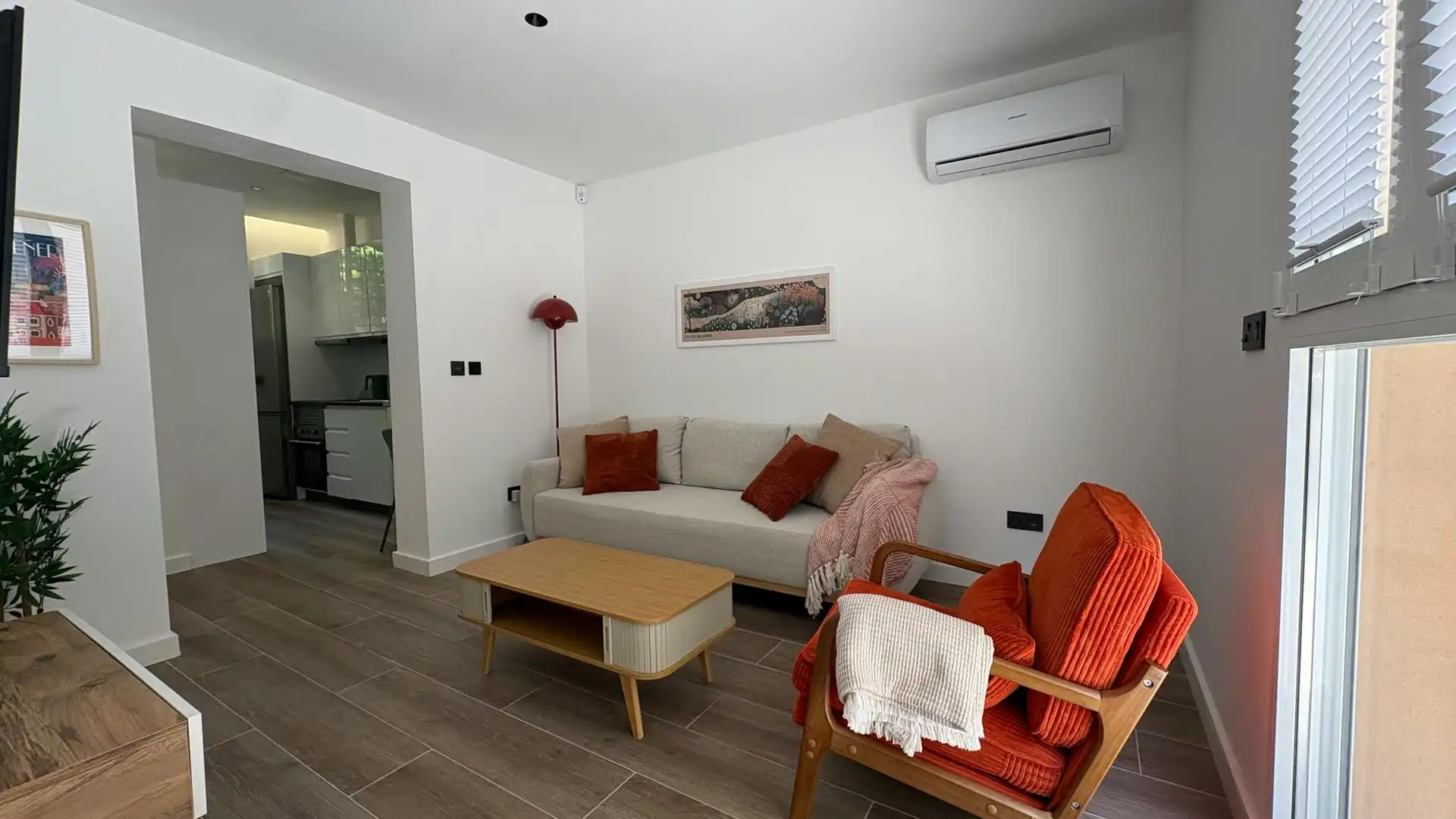 Sala de estar de Piso de alquiler en Madrid con Aire acondicionado, Calefacción y Amueblado