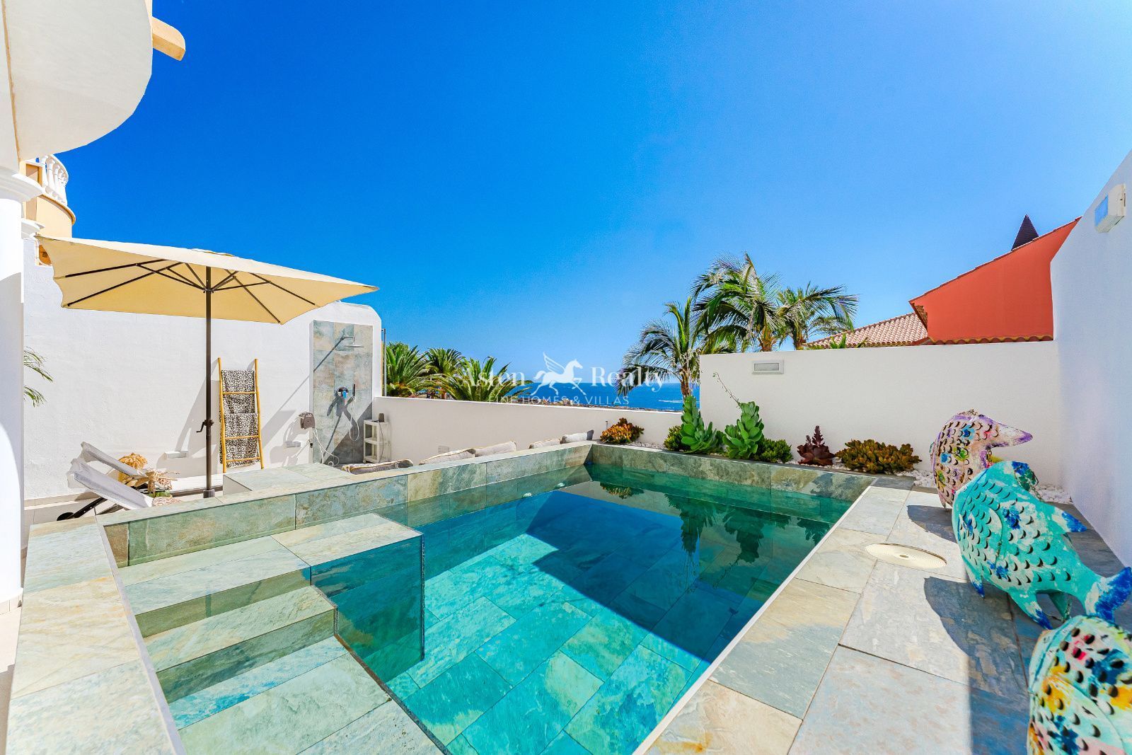 Swimming pool of House or chalet for sale in Adeje  with Air Conditioner, Private garden and Terrace