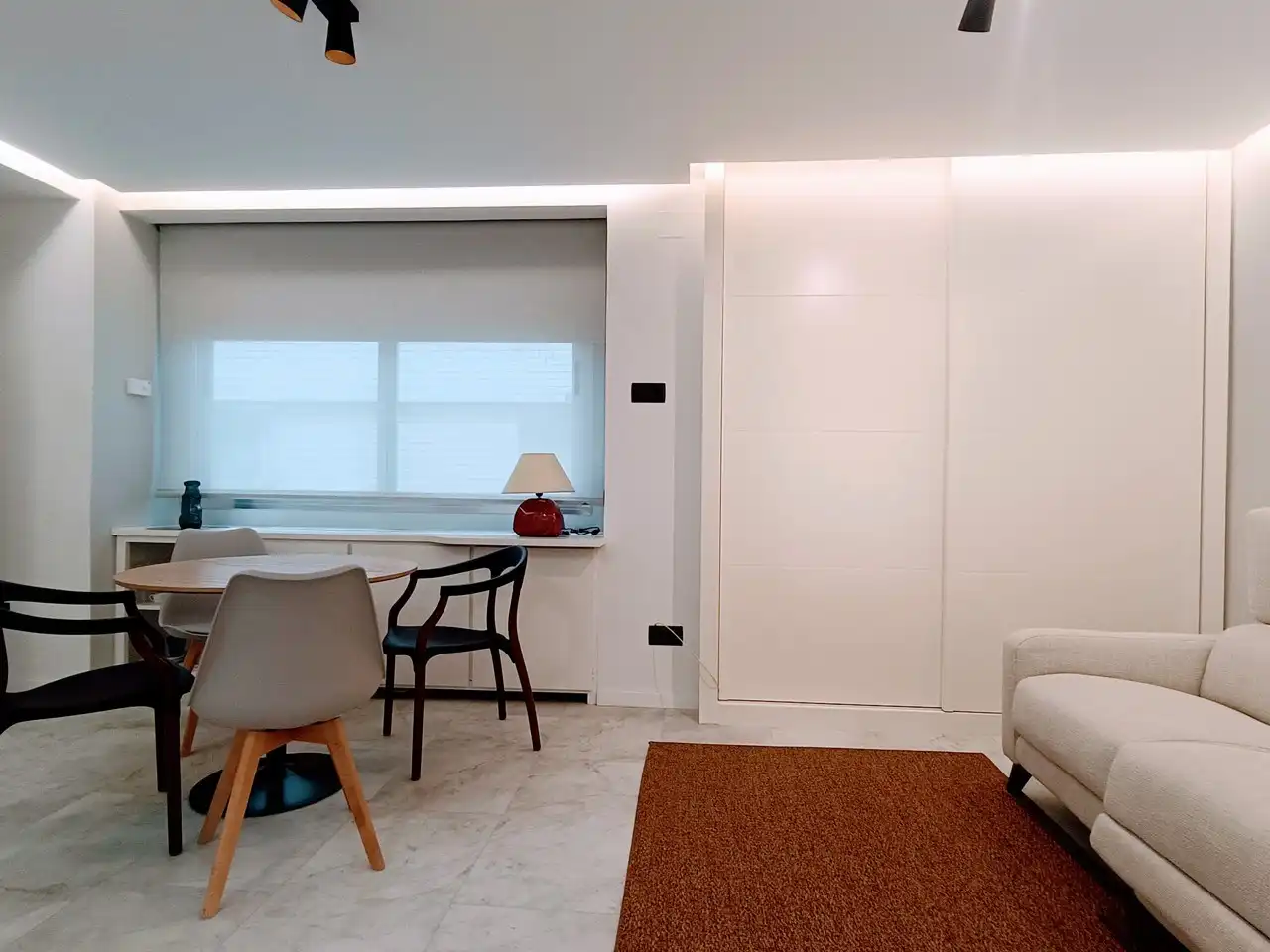 Sala d'estar de Estudi de lloguer en Madrid amb Aire condicionat, Calefacció i Moblat