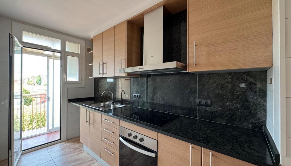 Foto 1 de Pis en venda a Carrer D'àngel Guimerà, Molí de Vent - La Sauleda, Girona