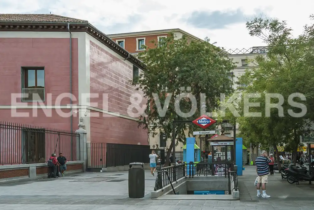 Vista exterior de Àtic de lloguer en Madrid amb Aire condicionat, Calefacció i Terrassa