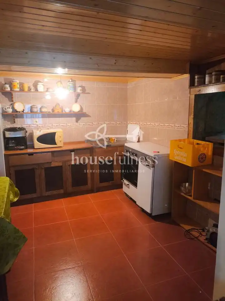 Cuina de Finca rústica en venda en Ferrol amb Jardí privat, Terrassa i Traster