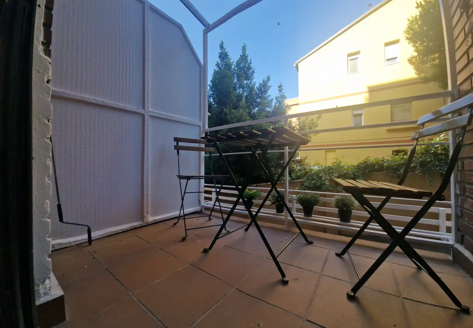 Terrassa de Pis de lloguer en Madrid amb Aire condicionat, Moblat i Forn