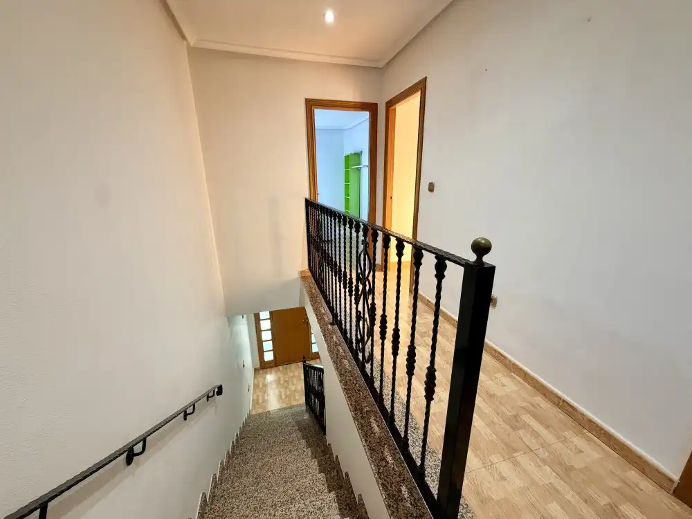 Casa a schiera con terrazza in vendita a Calle Rojales, imagen 9