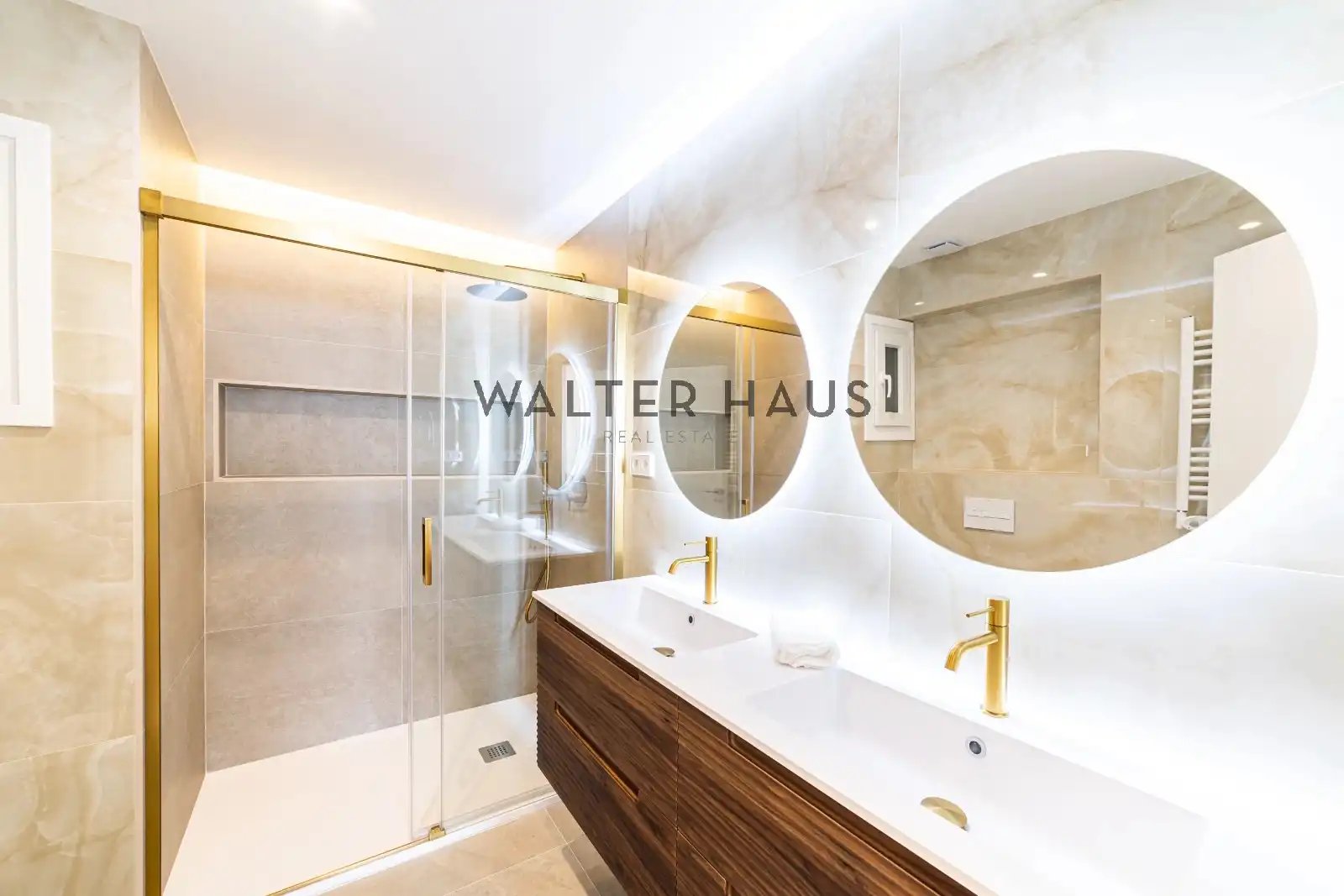 Flat with terrace for sale in Calle de Castelló, imagen 8