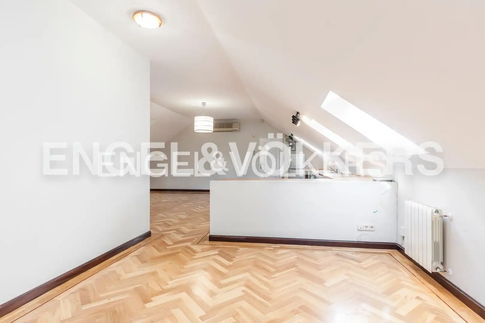 Sala de estar de Casa o chalet en venta en Madrid con Aire acondicionado, Calefacción y Jardín privado