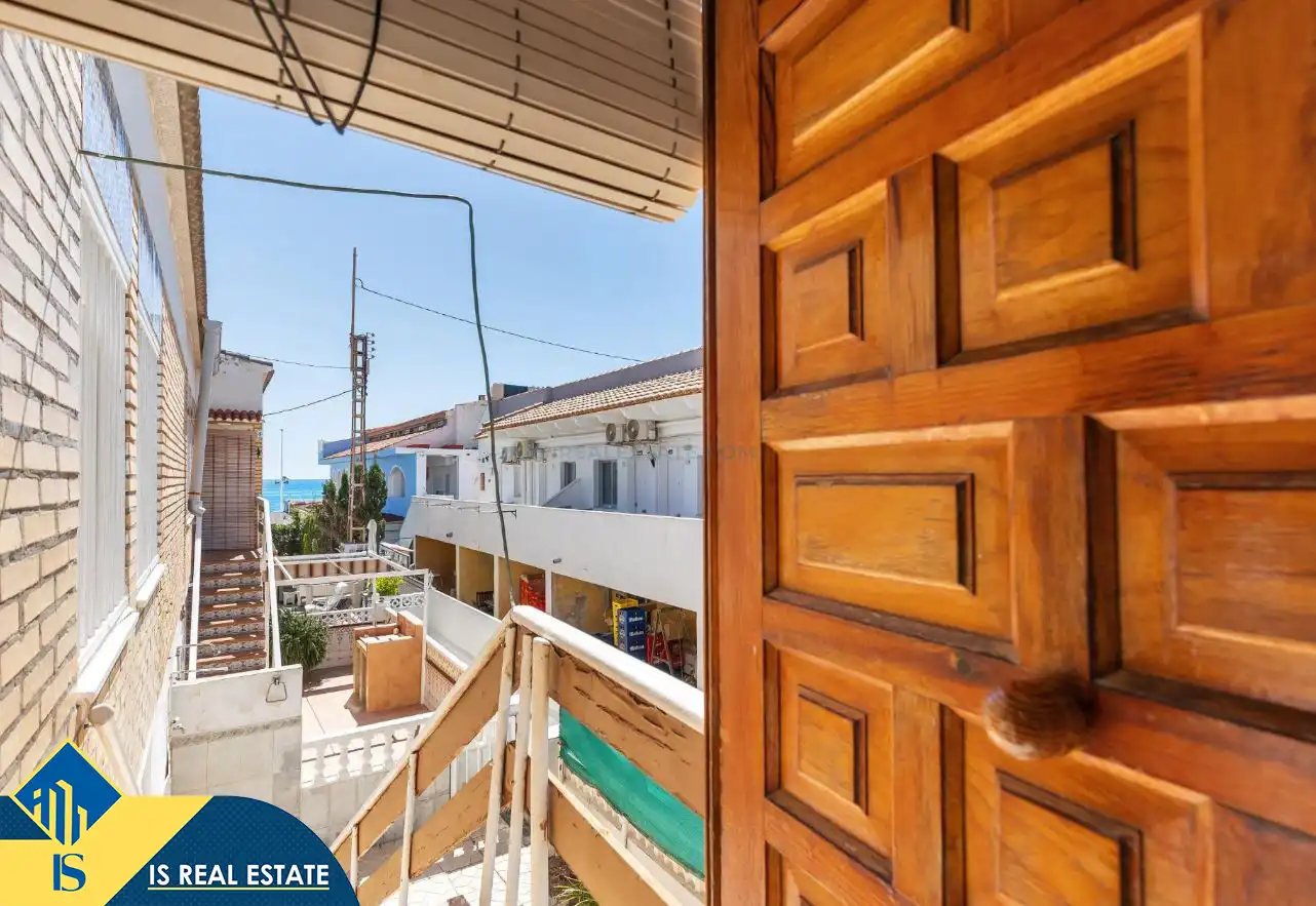 Balcony of Houses for sale in Torrevieja  with Air Conditioner, Heating and Terrace