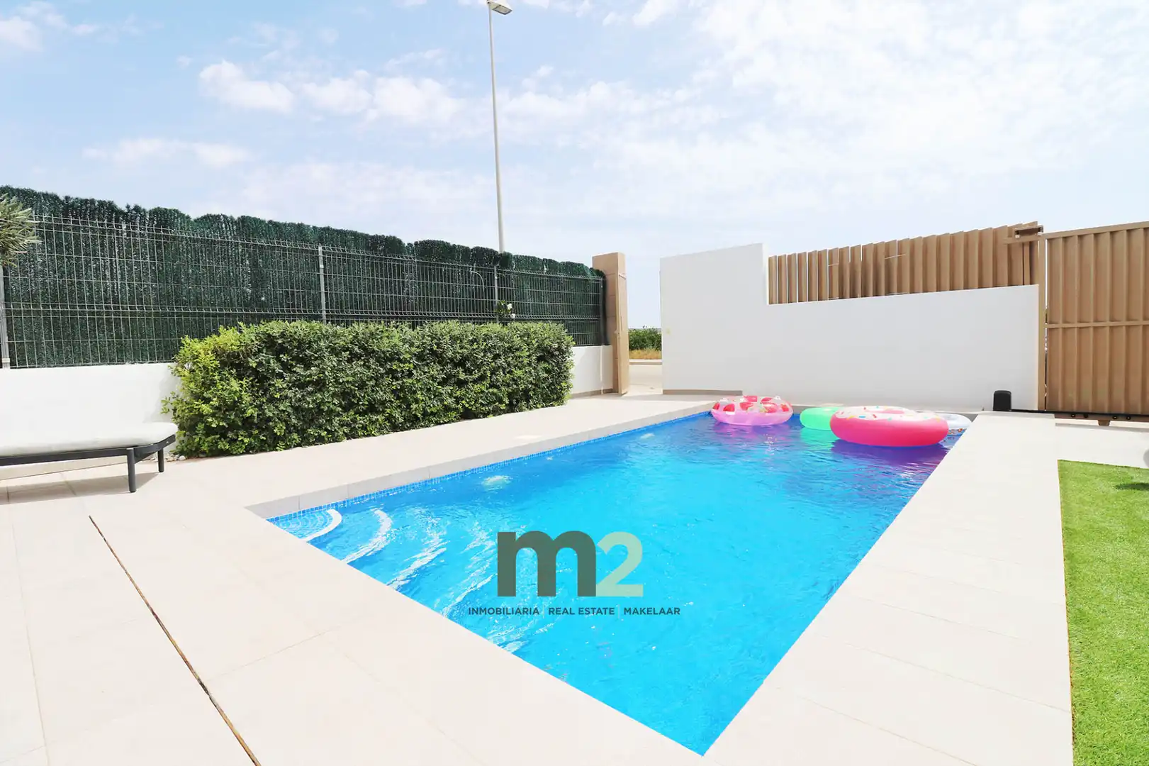 Piscina de Casa o chalet en venta en Guardamar del Segura con Aire acondicionado, Calefacción y Jardín privado