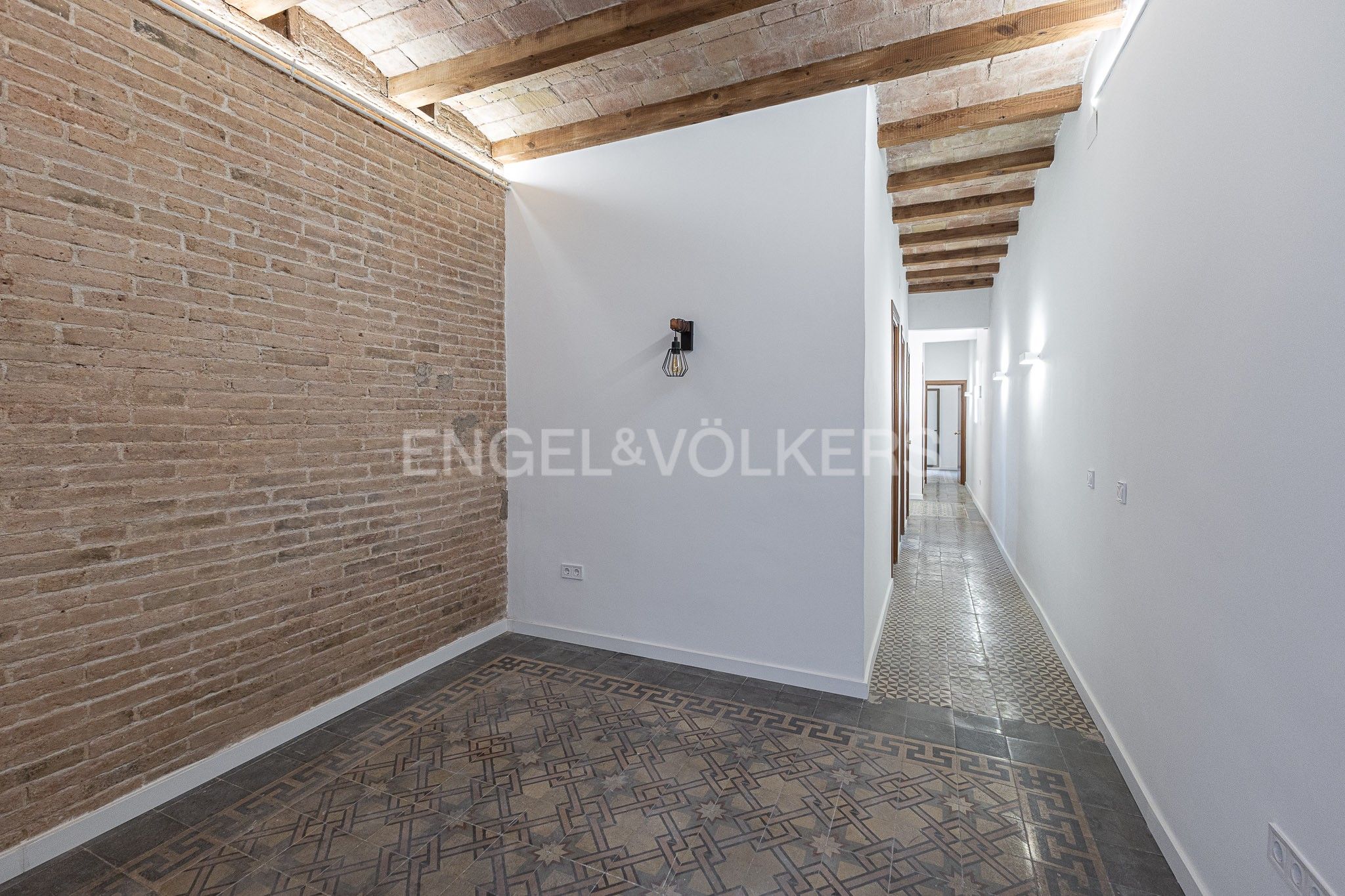 Apartment for sale in  Barcelona Capital  with Heating, Terrace and Storage room