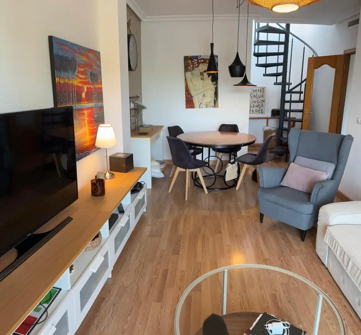 Sala de estar de Ático en venta en Torrent con Aire acondicionado, Calefacción y Jardín privado