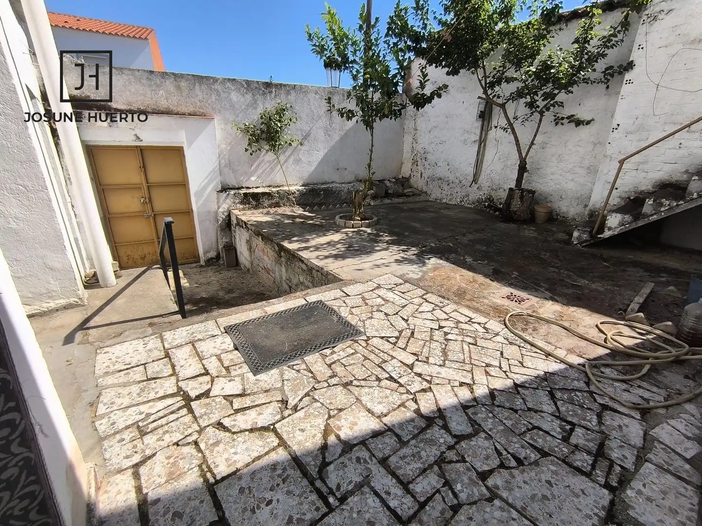 Vista exterior de Finca rústica en venda en Esparragosa de la Serena amb Moblat