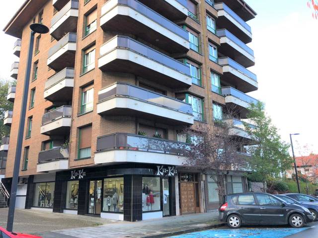 Garaje en Venta en Urdaneta en Zumarraga