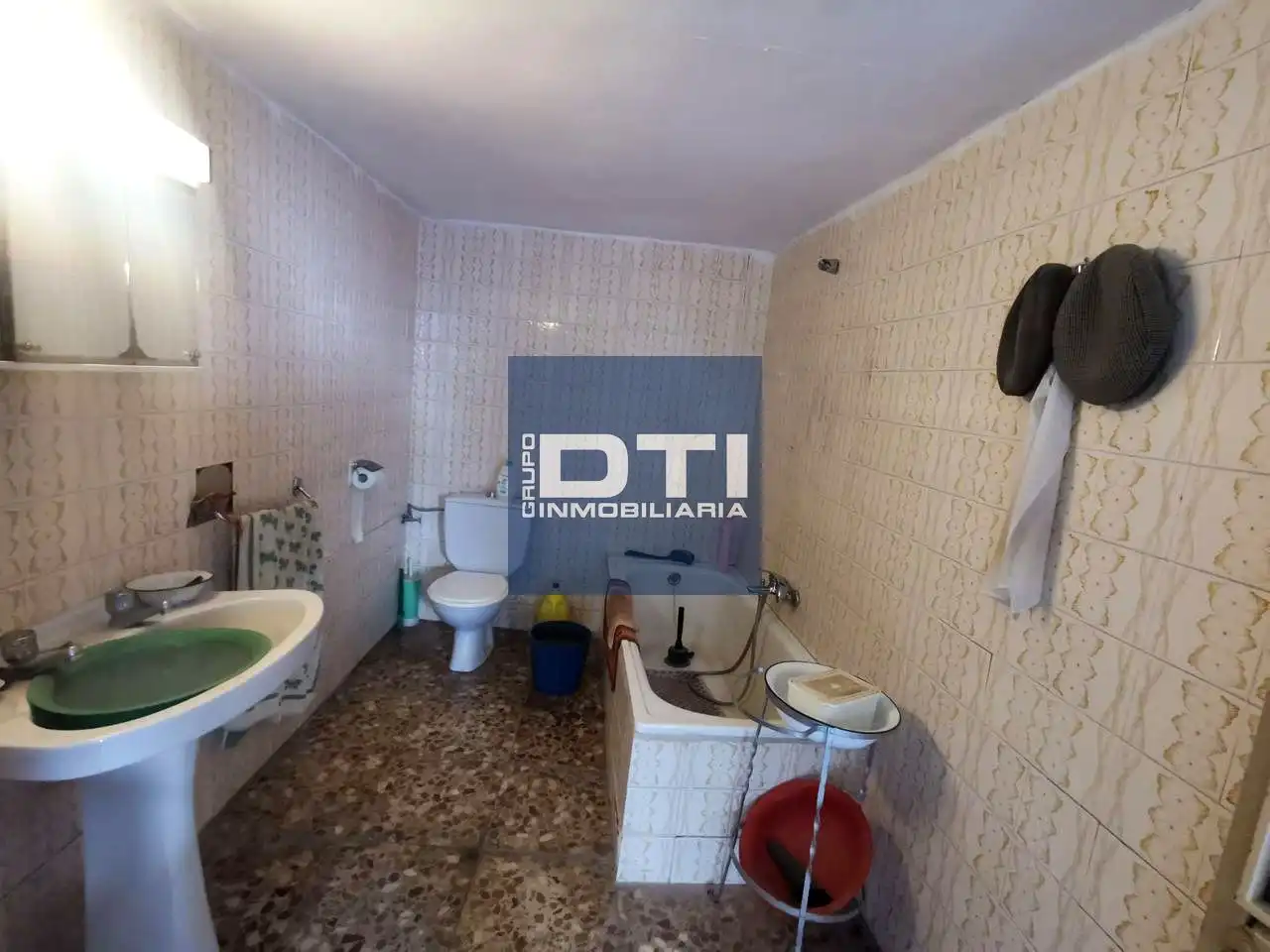 Country homes for sale in Balazote