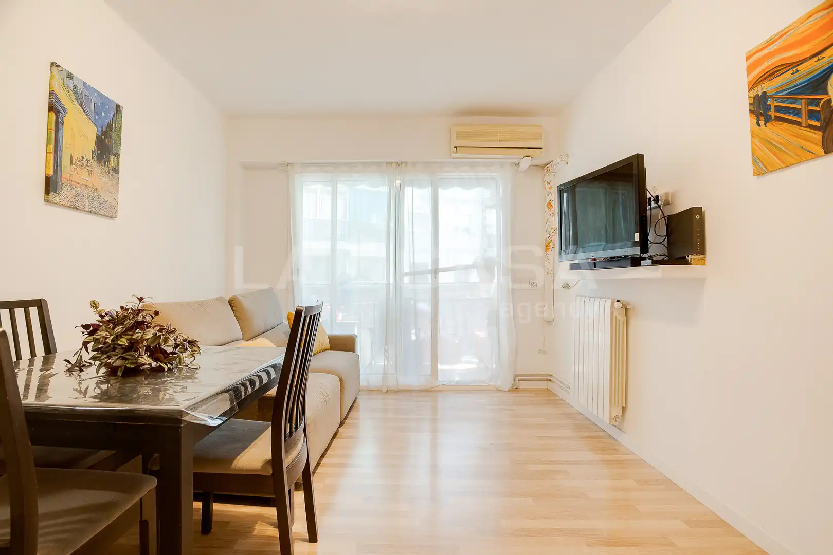 Living room of Flat for sale in Sant Adrià de Besòs  with Heating and Balcony