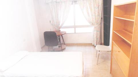 Photo 2 of Flat for rent in Calle Emperatriz Eugenia, 1, Camino de Ronda,  Granada Capital