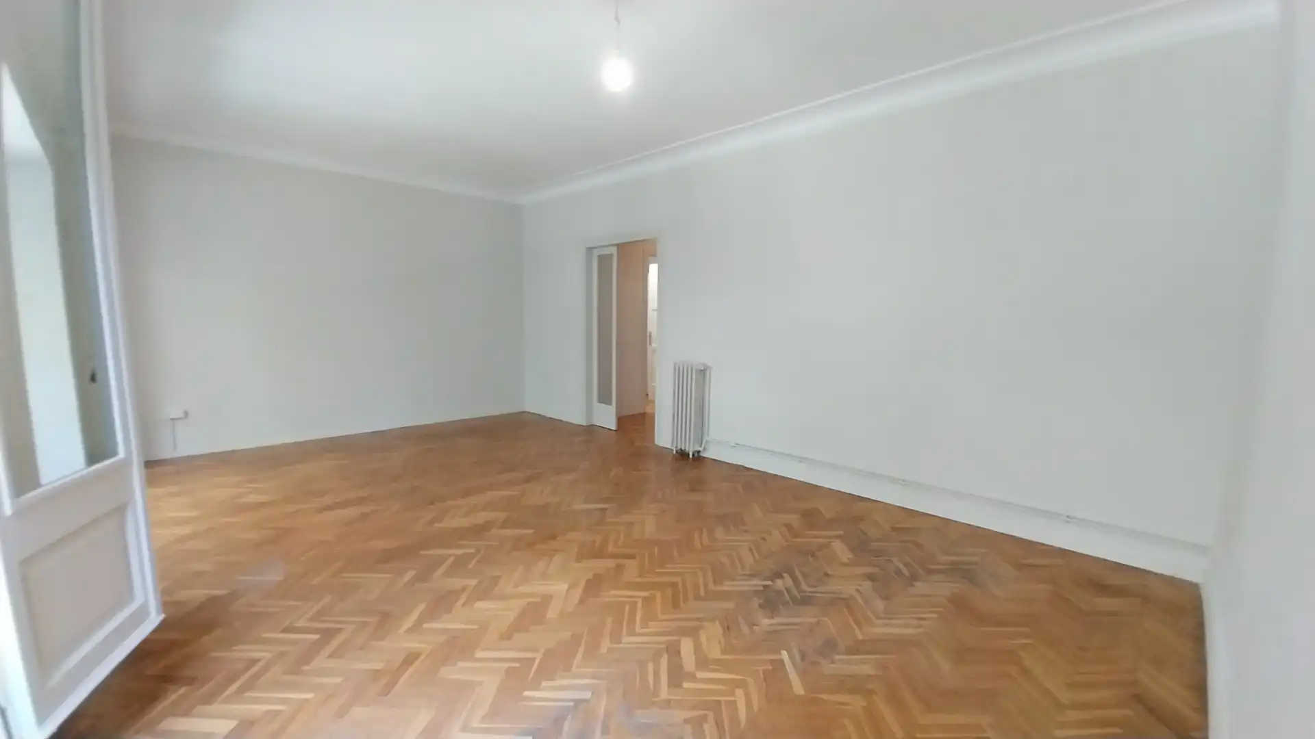 Sala d'estar de Pis de lloguer en Barcelona amb Calefacció, Parquet i Forn