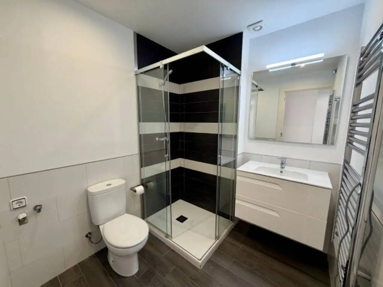Baño de Dúplex en venta en Sabadell con Aire acondicionado, Calefacción y Parquet