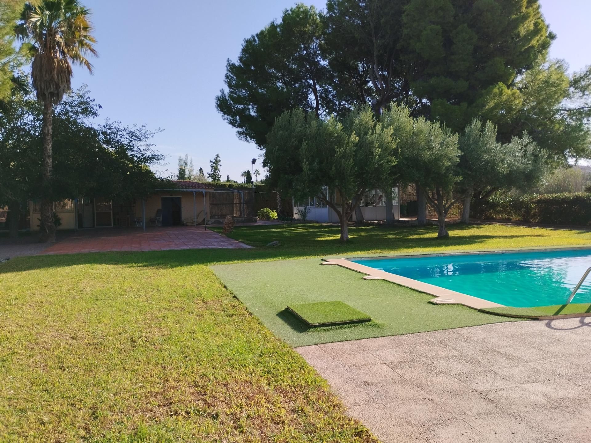 Piscina de Casa o xalet en venda en Alicante / Alacant amb Aire condicionat, Calefacció i Jardí privat