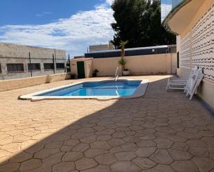 Piscina de Apartament en venda en Mont-roig del Camp amb Aire condicionat, Piscina i Piscina comunitària