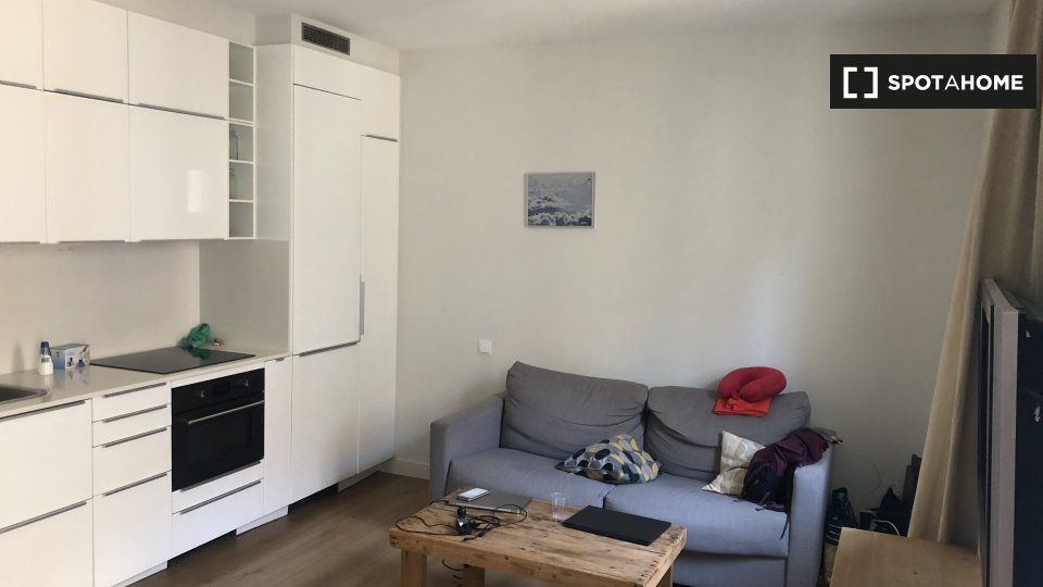 Living room of Flat to rent in  Barcelona Capital  with Air Conditioner, Heating and Furnished