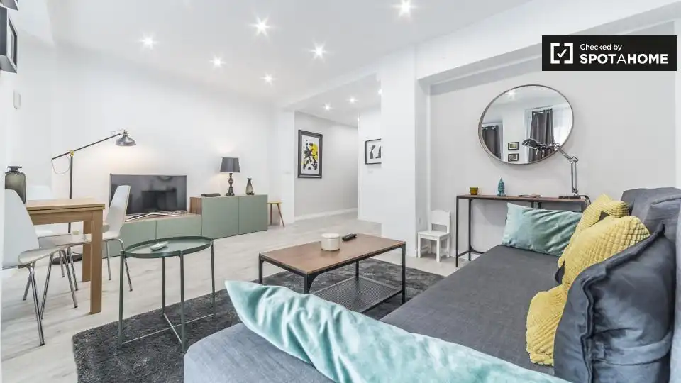 Living room of Flat for rent in Valencia  with Air Conditioner, Heating and Furnished