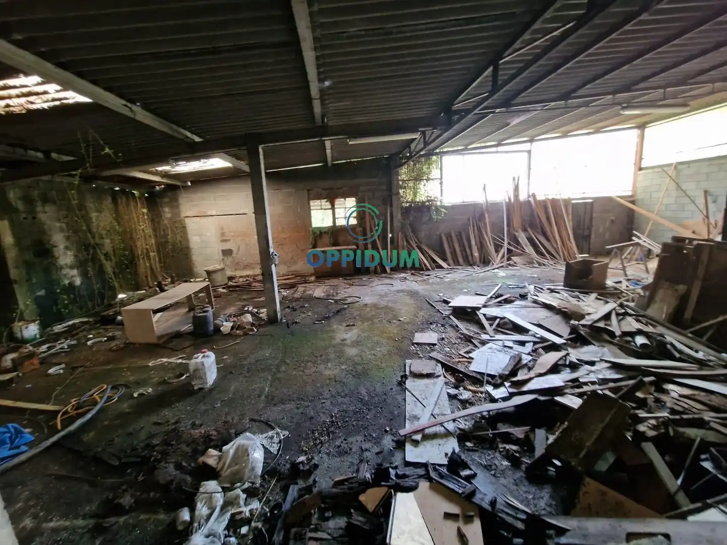 Industrial buildings for sale in Touro