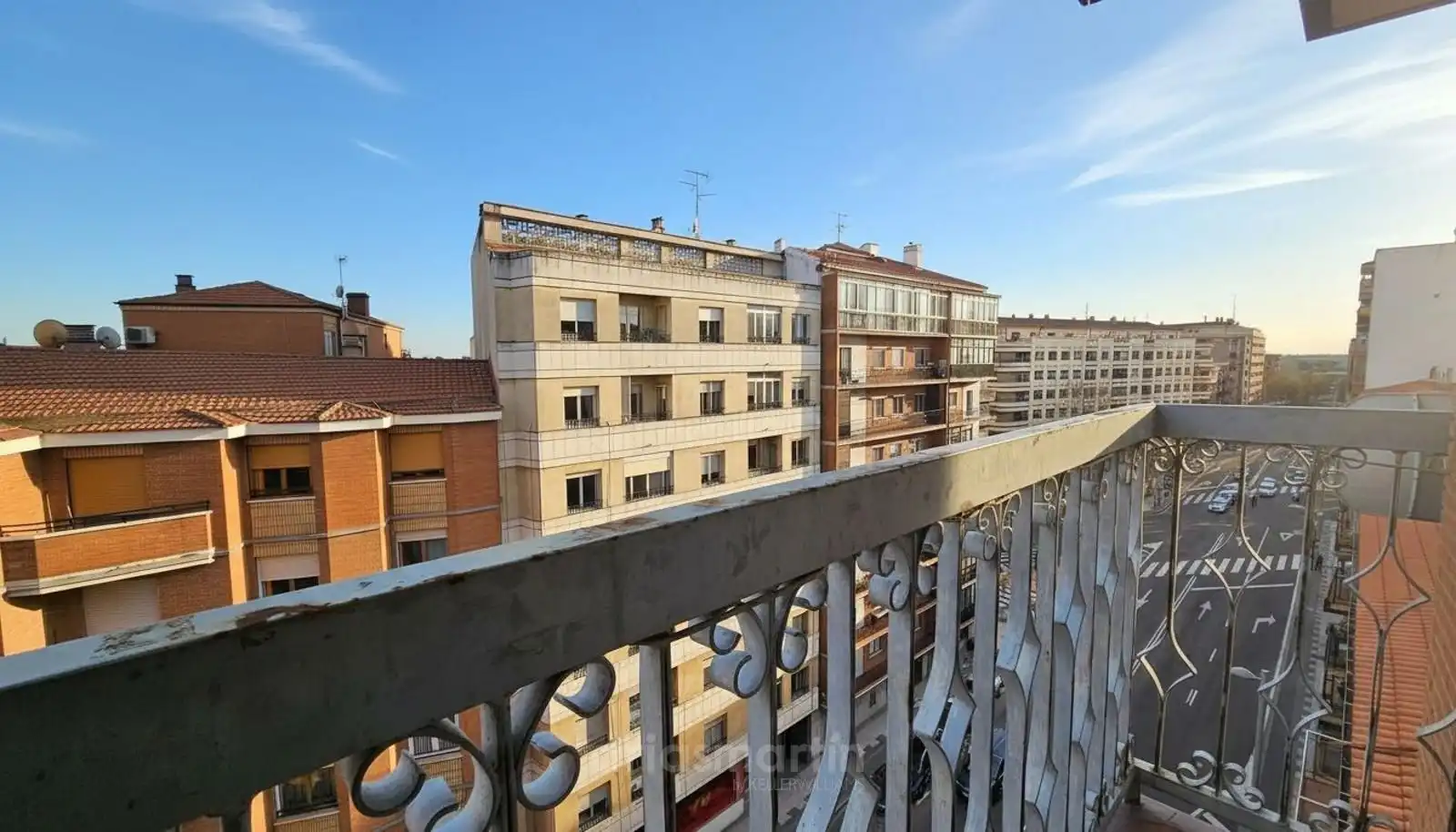 Vista exterior de Pis de lloguer en Salamanca Capital amb Calefacció, Terrassa i Moblat