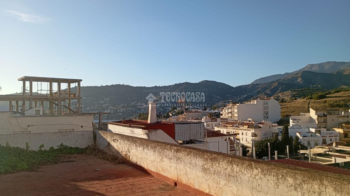 Exterior view of Single-family semi-detached for sale in Almuñécar  with Terrace