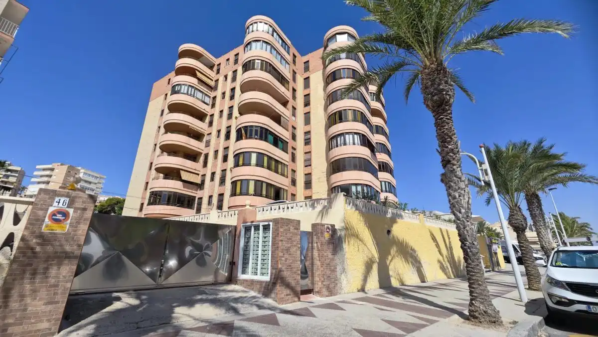 Exterior view of Flat for rent in Elche / Elx  with Air Conditioner, Heating and Parquet flooring