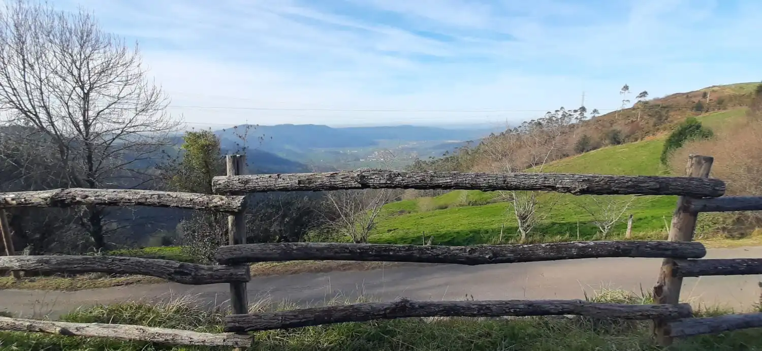 Vista exterior de Casa o chalet en venta en Solórzano con Calefacción, Trastero y Amueblado