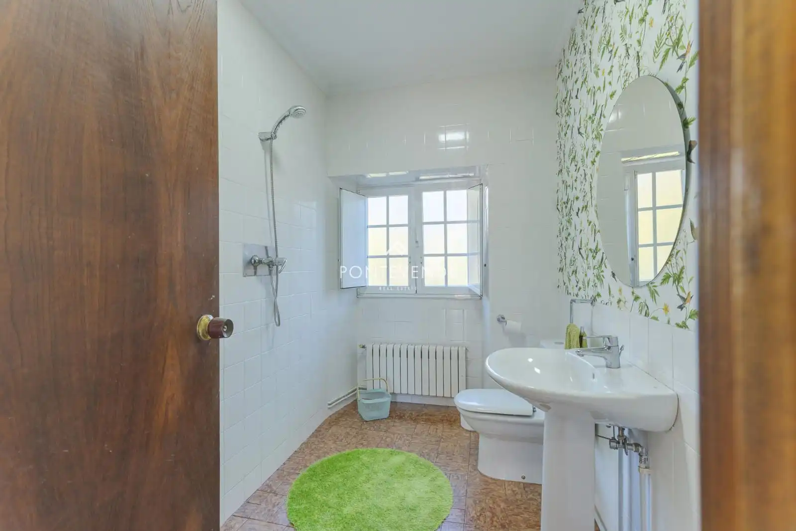 Bathroom of Houses for sale in Vilanova de Arousa  with Heating, Terrace and Swimming Pool