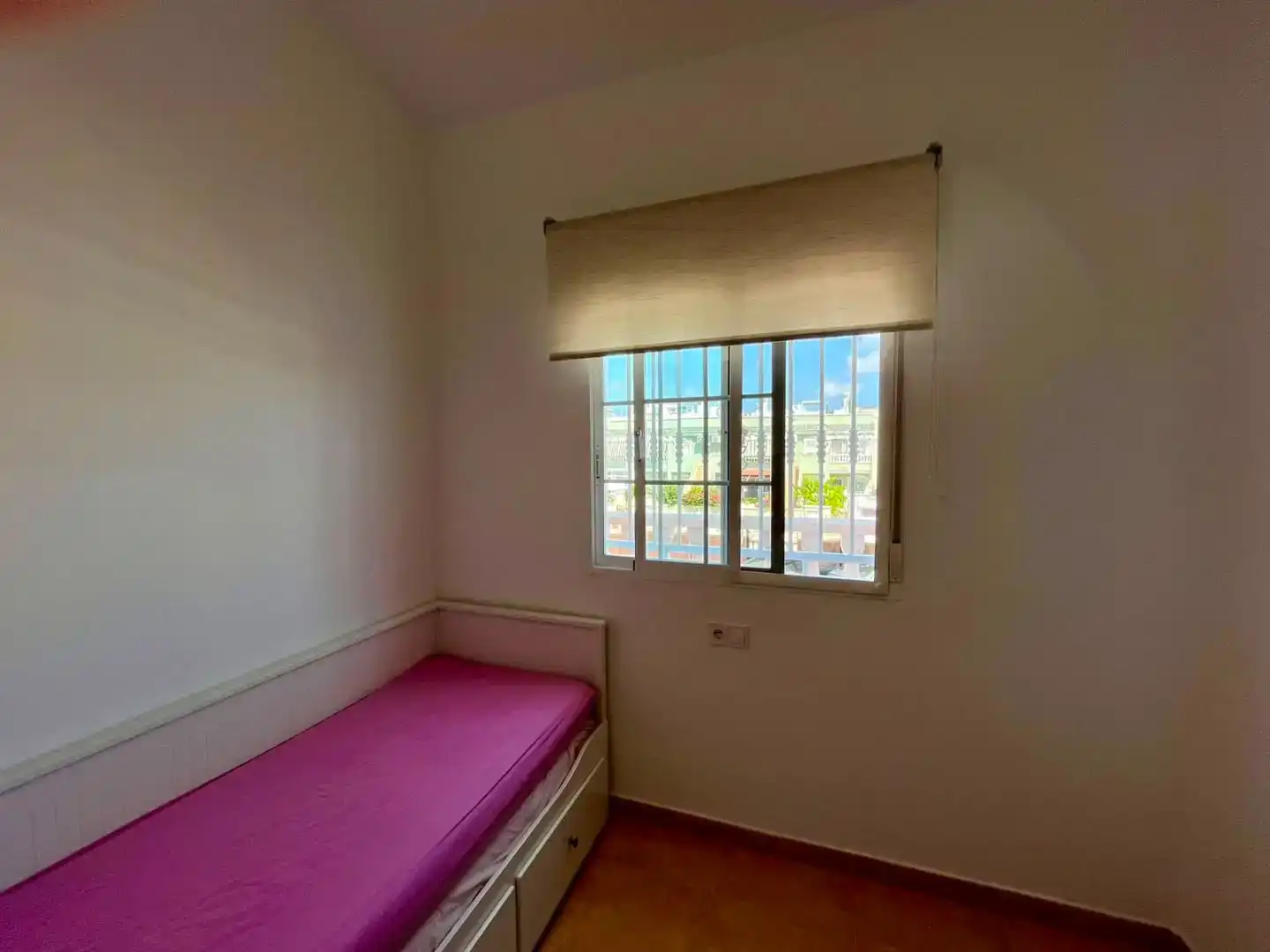 Dormitori de Casa adosada en venda en Santa Pola amb Aire condicionat, Piscina i Balcó