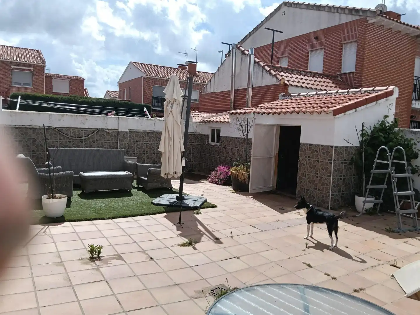 Terrassa de Casa adosada en venda en Cedillo del Condado amb Calefacció, Jardí privat i Terrassa