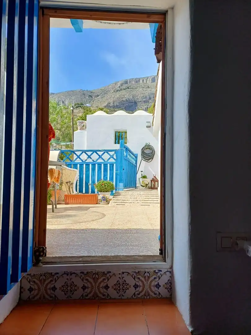 Vista exterior de Casa o xalet en venda en Sella amb Jardí privat