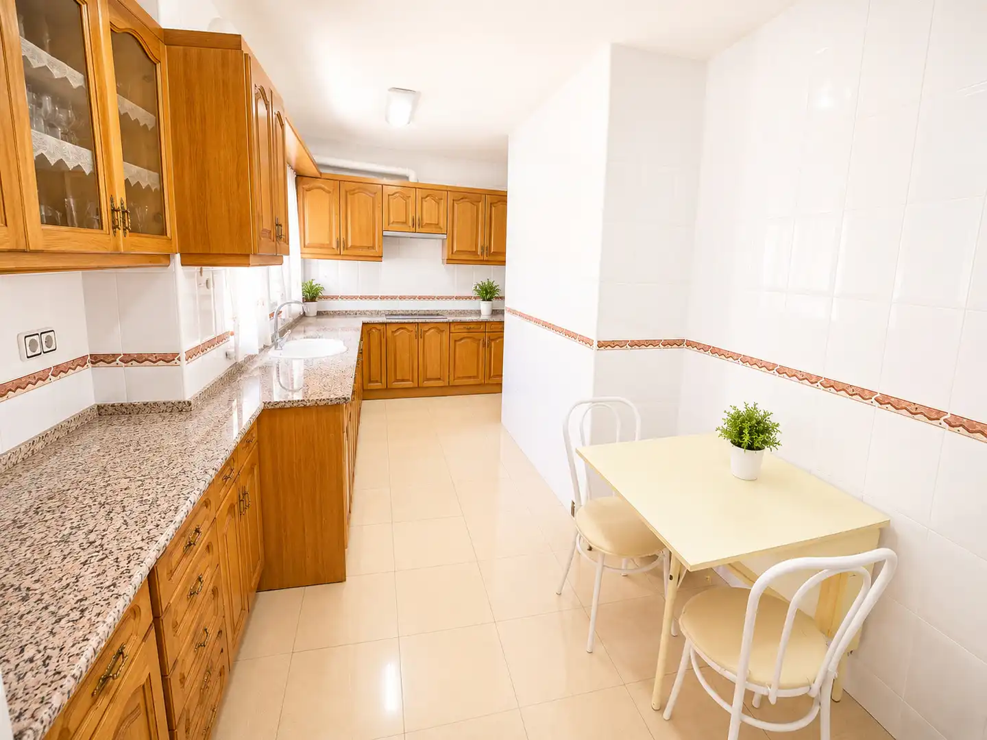 Flat with lift for sale in Calle del Poeta Esteban de Villegas, imagen 4