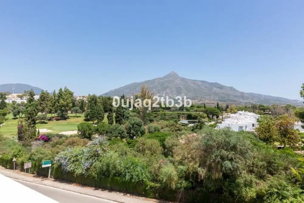 Vista exterior de Casa adosada en venta en Marbella con Aire acondicionado, Jardín privado y Terraza