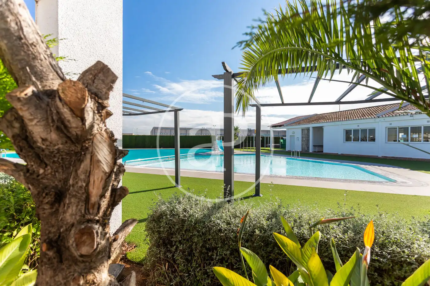 Piscina de Pis en venda en Riba-roja de Túria amb Aire condicionat, Calefacció i Jardí privat