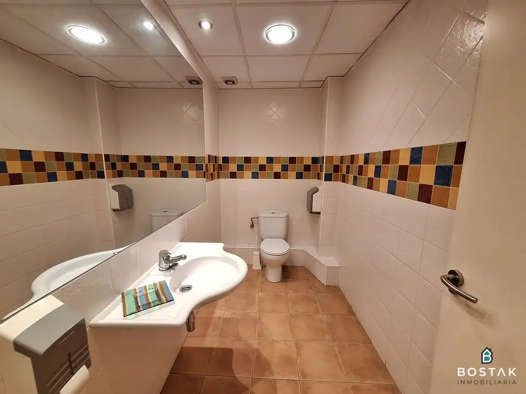 Business premises to rent in Zumalacárregui Etorbidea, imagen 23