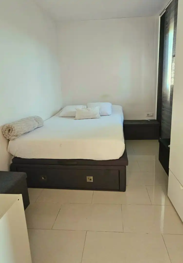 Habitación de Casa o chalet en venta en Guillena con Aire acondicionado, Calefacción y Jardín privado