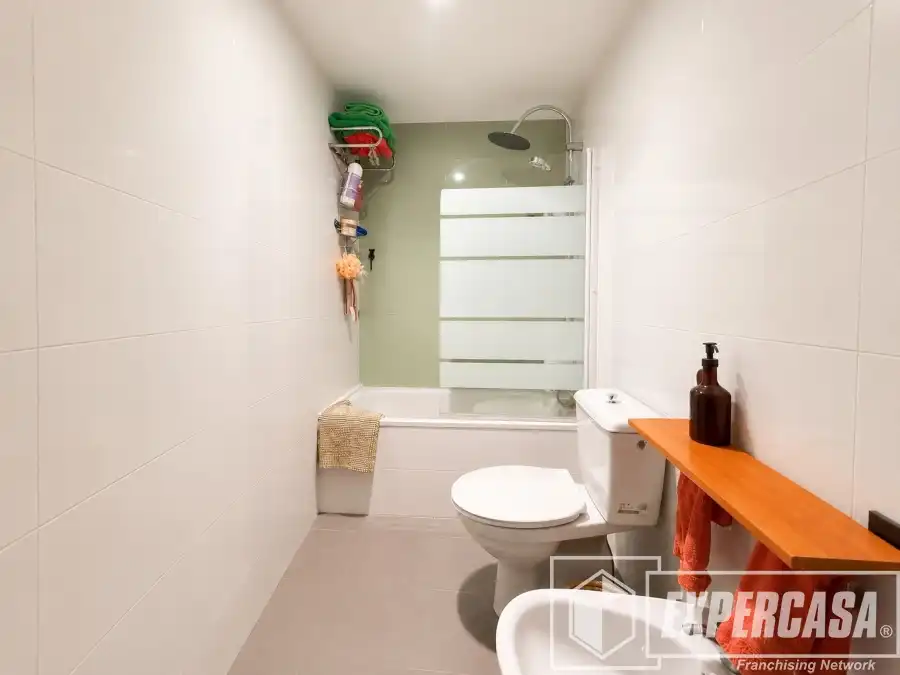 Baño de Piso en venta en Llíria con Terraza y Trastero