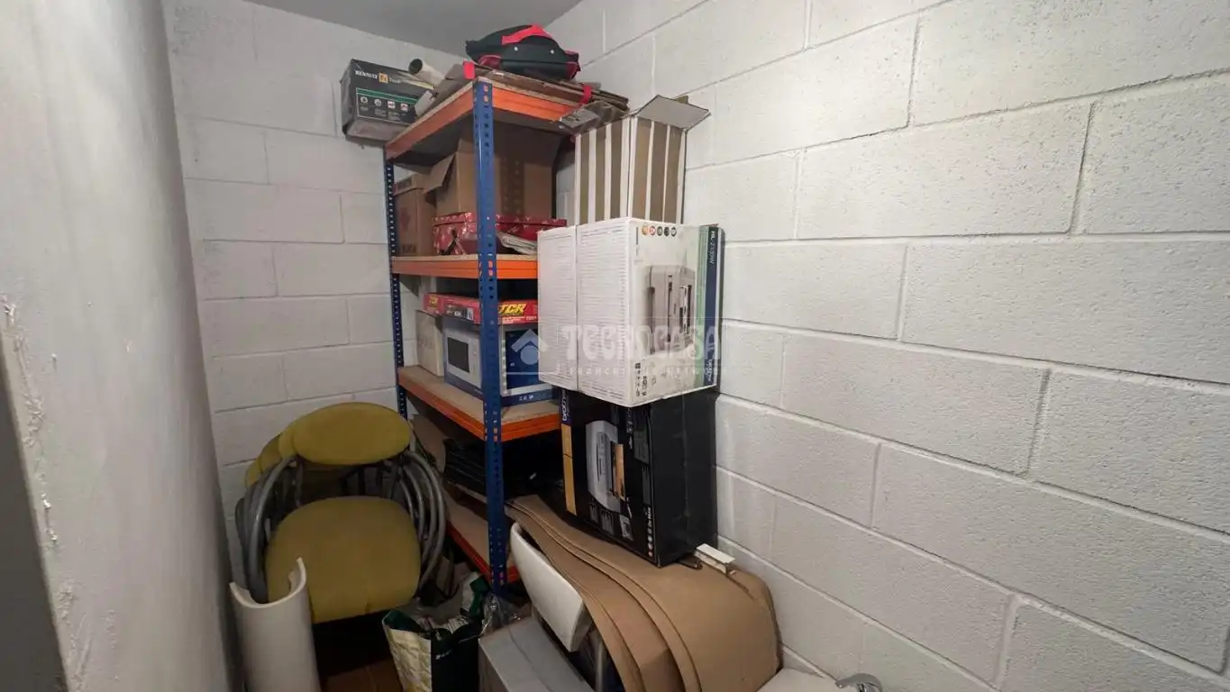 Piso en venta en Gijón  con Trastero