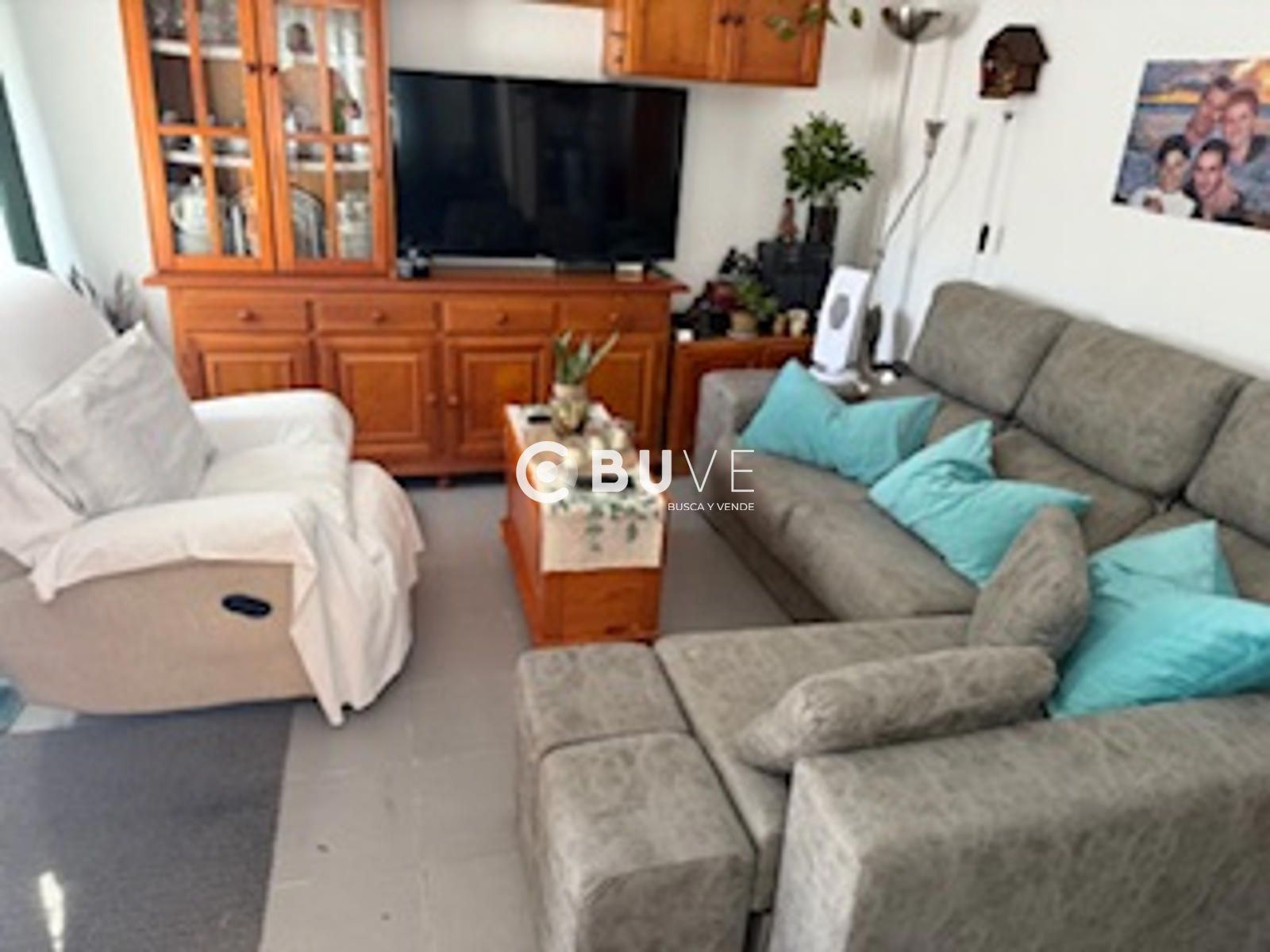 Sala d'estar de Casa o xalet en venda en El Puerto de Santa María amb Calefacció, Jardí privat i Moblat