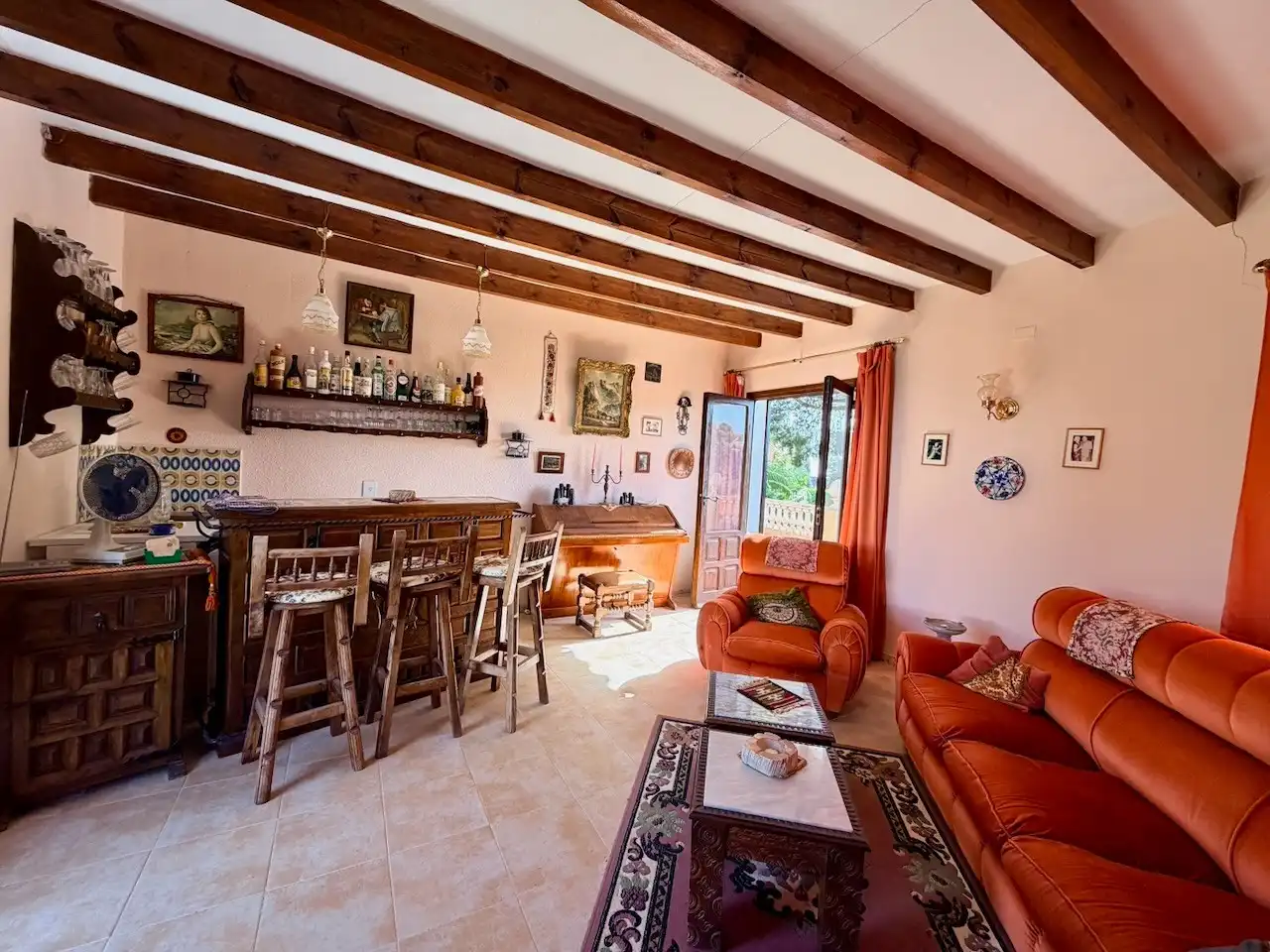 Sala de estar de Casa o chalet en venta en La Nucia con Jardín privado, Terraza y Trastero
