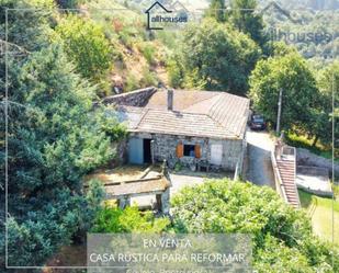 Finca rústica en venda a Covelo