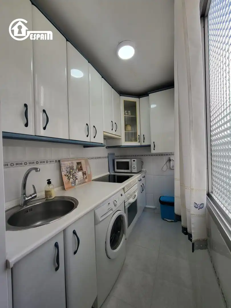 Küche von Wohnung zum Verkauf in Madrid mit Heizung, Terrasse und Möbliert