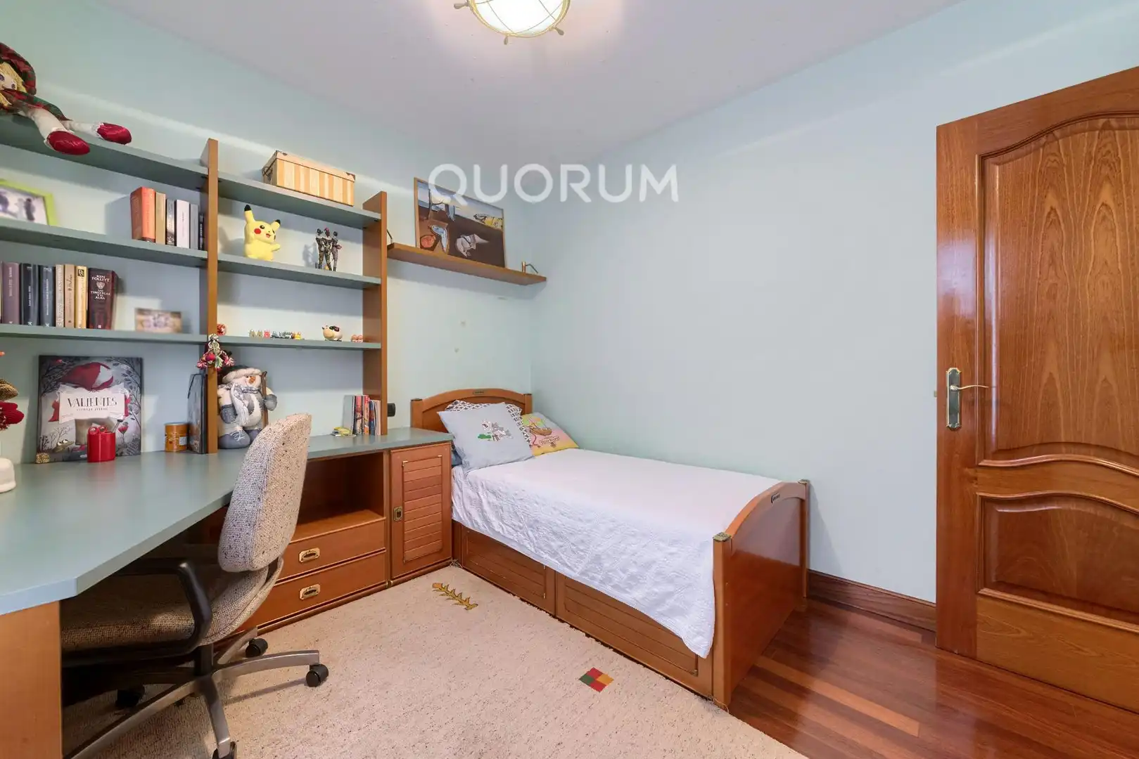 Habitación de Casa adosada en venta en Basauri  con Calefacción, Jardín privado y Terraza