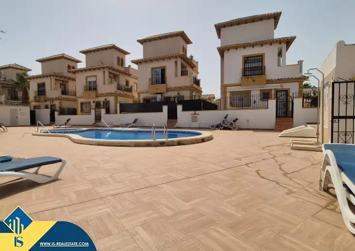 Chalet con piscina en venta en Orihuela Costa, imagen 13