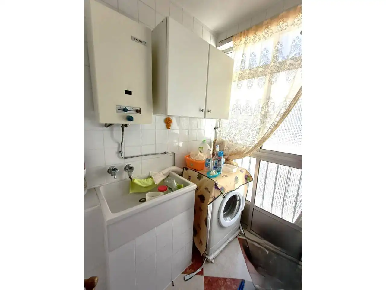 Küche von Wohnung zum Verkauf in Huelva mit Klimaanlage